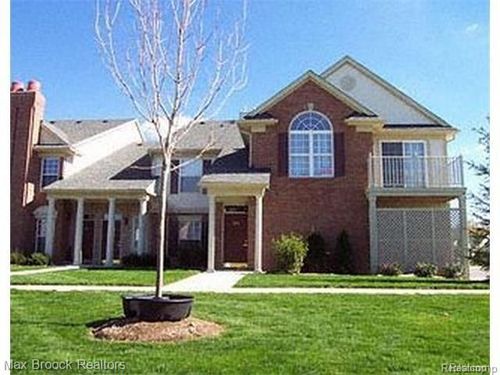 5295 Brookemonte Cir, Oakland Twp, MI, 48306-5013 | Card Image