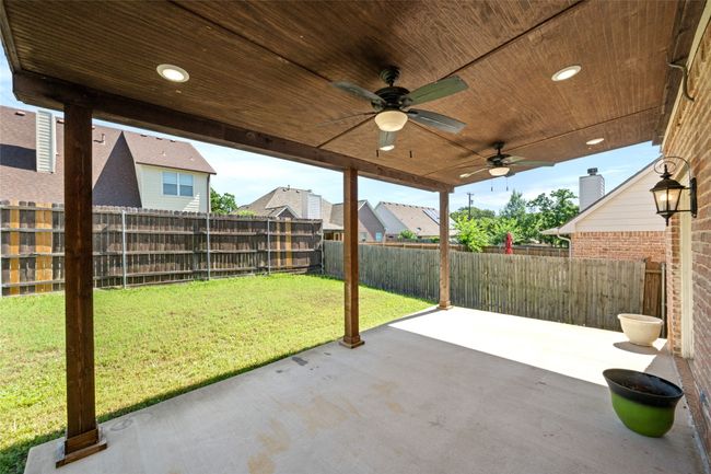 Patio with ceiling fans | Image 24