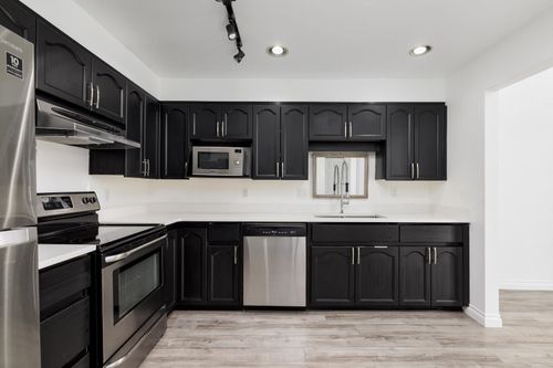 402b-1210 Quayside Dr, New Westminster, BC, V3M6H1 | Card Image