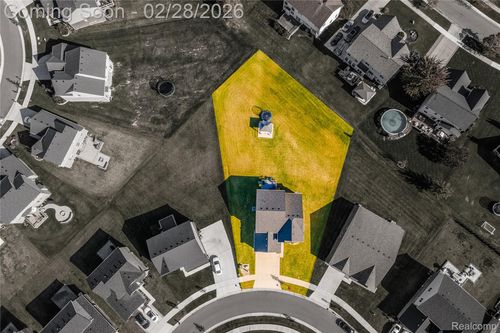 6811 Chandler Dr, Van Buren Township, MI, 48111-1824 | Card Image