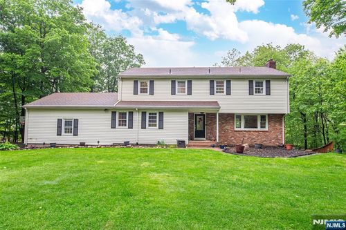 14 Chilhowie Dr, Kinnelon, NJ, 07405-3202 | Card Image