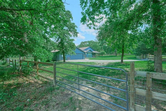 27548 Log Cabin Rd N, House other with 4 bedrooms, 2 bathrooms and 2 parking in Montgomery TX | Image 38