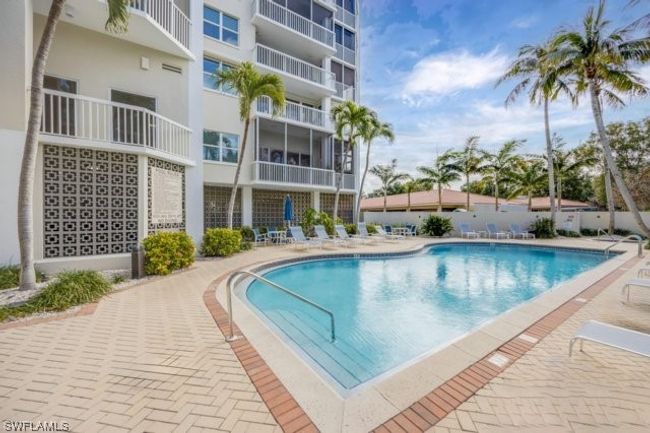 105 - 6573 Marissa Loop, Condo with 3 bedrooms, 2 bathrooms and null parking in Naples FL | Image 32