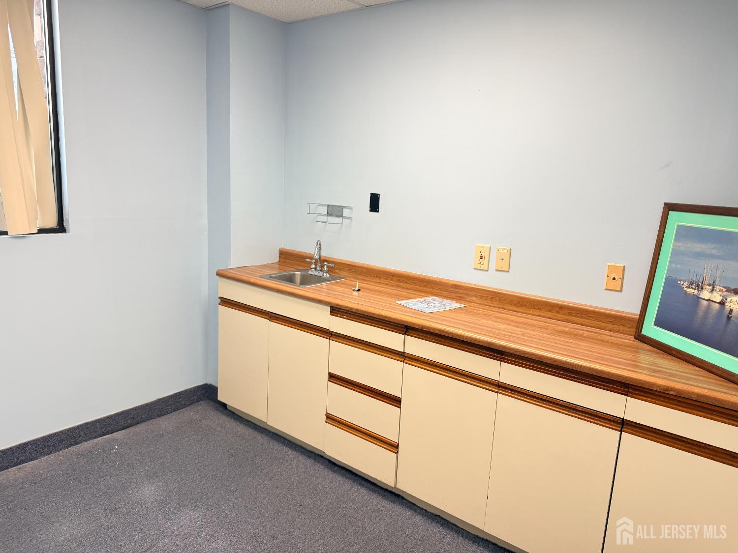 Commercial Sale in Edison 3