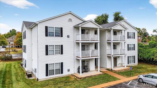 apt-a-101 Towne Square Ct, Eureka, MO, 63025-1913 | Card Image