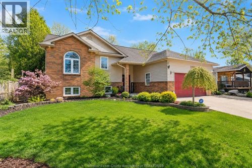230 Erie St S, Harrow, ON, N0R1G0 | Card Image