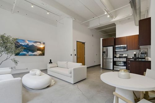 unit-319-700 Washington Ave N, Minneapolis, MN, 55401-1566 | Card Image