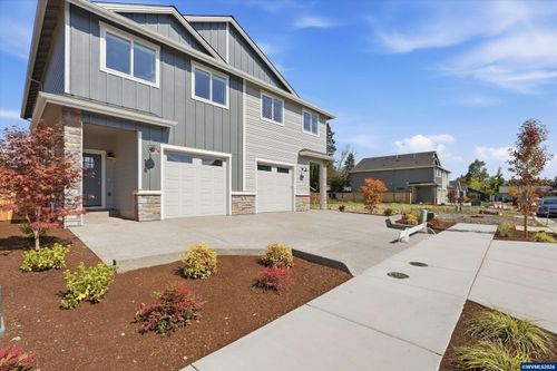175 Se Jensen Pl, Corvallis, OR, 97333-9804 | Card Image