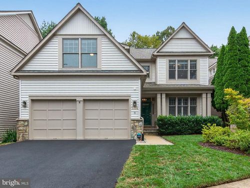 1324 Red Hawk Cir, Reston, VA, 20194-1040 | Card Image