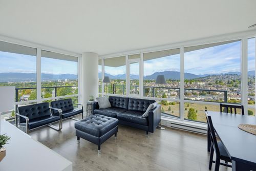 2201-4189 Halifax St, Burnaby, BC, V5C0H9 | Card Image