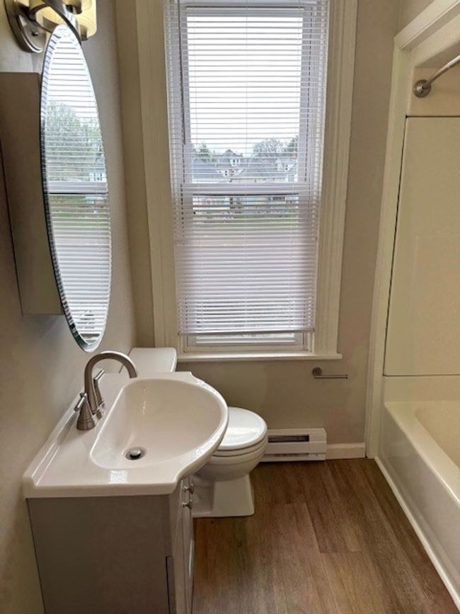 APT-3 - 115 North Ave, Condo with 2 bedrooms, 1 bathrooms and null parking in Washington PA | Image 4