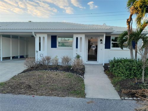 573 Spanish Drive N, LONGBOAT KEY, FL, 34228 | Card Image