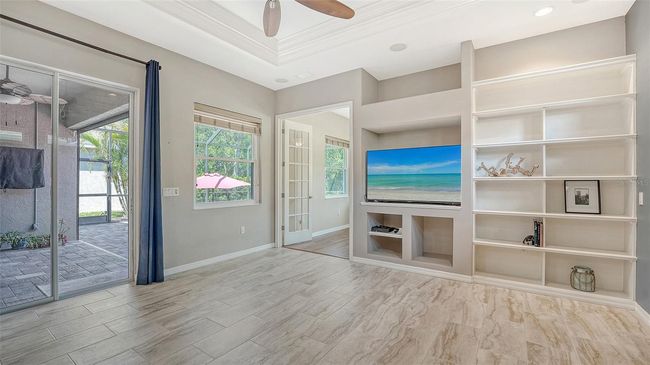 8019 Indigo Ridge Ter, House other with 3 bedrooms, 2 bathrooms and null parking in Bradenton FL | Image 19