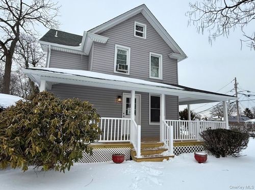 45 Garfield St, Bay Shore, NY, 11706-7217 | Card Image