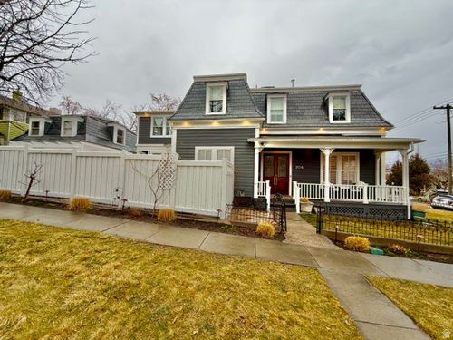 206 E St, Salt Lake City, UT, 84103-2724 | Card Image