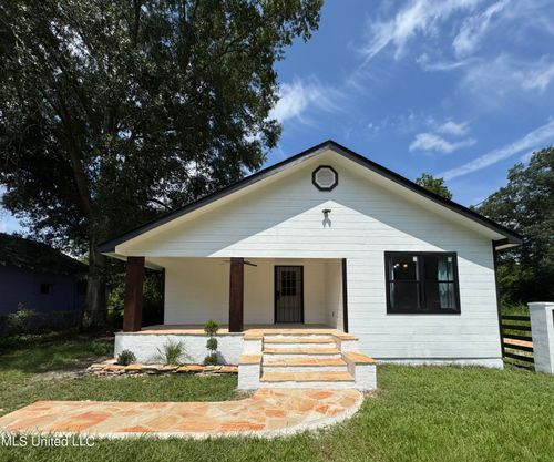 716 New Orleans St, Hattiesburg, MS, 39401-1647 | Card Image