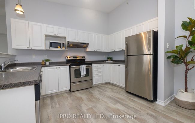 413 - 1487 Maple Ave, Condo with 2 bedrooms, 2 bathrooms and 2 parking in Milton ON | Image 12