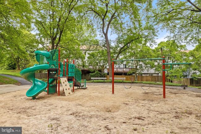 1522 Goldenrain Ct, Townhouse with 3 bedrooms, 4 bathrooms and null parking in RESTON VA | Image 30