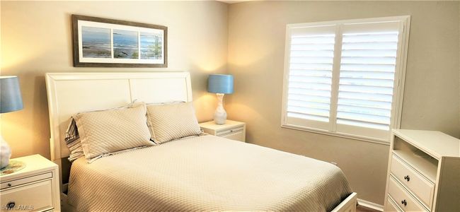 APT-302 - 1051 Foxfire Ln, Condo with 2 bedrooms, 2 bathrooms and null parking in NAPLES FL | Image 13