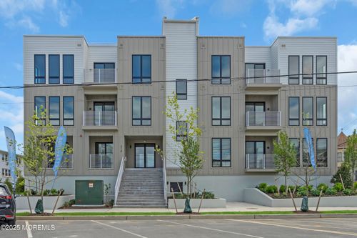 201-218 3rd Ave, Asbury Park, NJ, 07712-6016 | Card Image