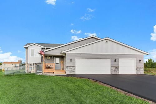 48076 Autumn Ct, Stanchfield, MN, 55080-4401 | Card Image