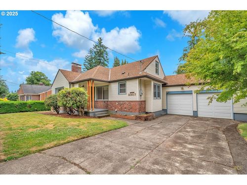9907 Sw 55th Ave, Portland, OR, 97219-5843 | Card Image