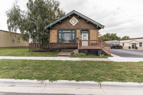 409 W Stanton Ave, Fergus Falls, MN, 56537-2505 | Card Image