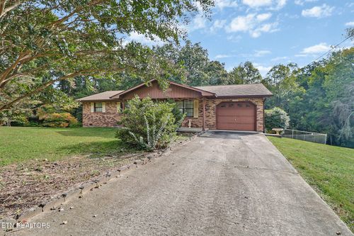 1078 Cove Ln, Oliver Springs, TN, 37840-2227 | Card Image