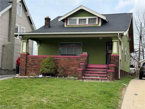 13207 S Parkway Dr, Garfield Heights, OH, 44105-6829 | Card Image