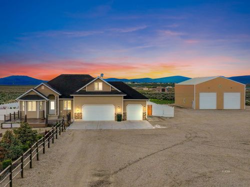 601 Diamondback Dr, Spring Creek, NV, 89815-5677 | Card Image