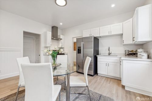 1015 Key Ave, San Francisco, CA, 94124-3529 | Card Image