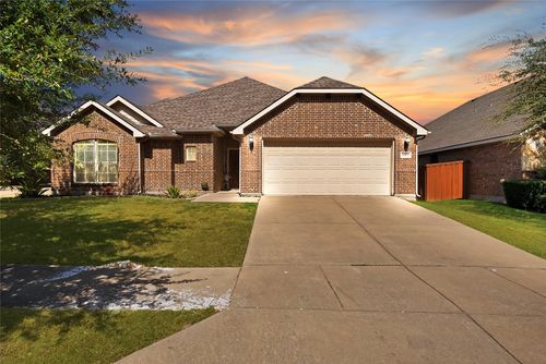 2029 Wellington Pt, Heartland, TX, 75126-8294 | Card Image