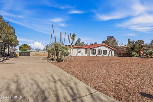 3005 Ronna Dr, Las Cruces, NM, 88001-7531 | Card Image