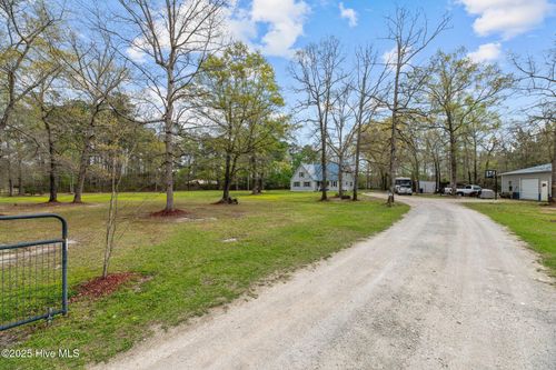 4290 10 Mile Fork Rd, Pollocksville, NC, 28573-9388 | Card Image