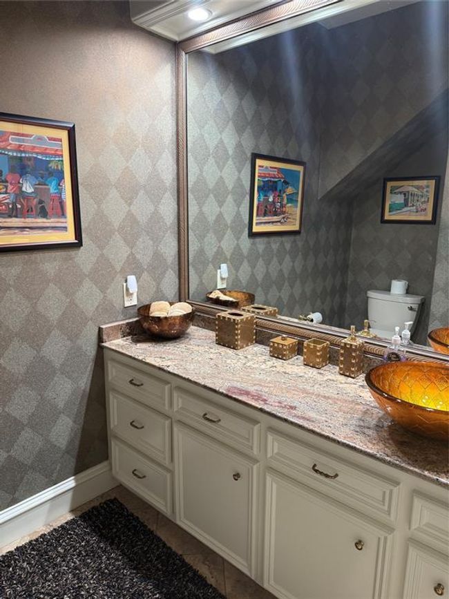 Downstairs Half-bath | Image 22