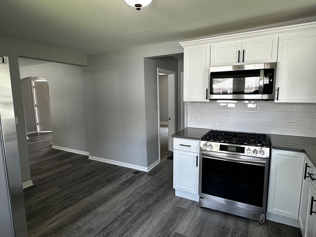 1002 Hoyne St, House other with 3 bedrooms, 2 bathrooms and 1 parking in Streator IL | Image 8
