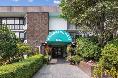 305-1521 Blackwood St, White Rock, BC, V4B3V6 | Card Image