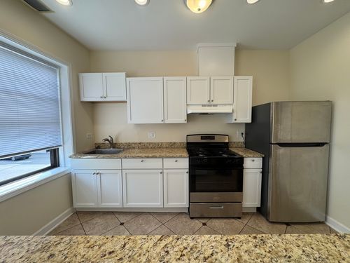 208-1746 W Estes Ave, Chicago, IL, 60626-2464 | Card Image