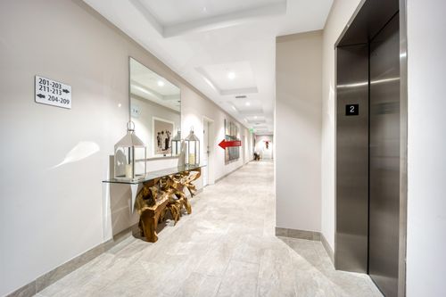 211-41 Sw Seminole St, Stuart, FL, 34994-2177 | Card Image