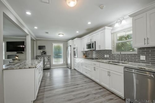 6407 Donnybrook Ave, Greenwell Springs, LA, 70739-4232 | Card Image