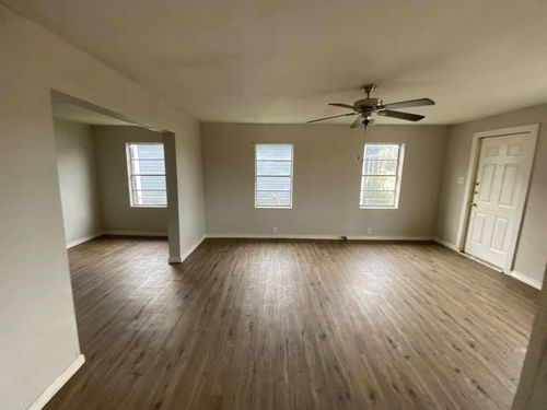 1925 Ollie St, Beaumont, TX, 77705-1833 | Card Image