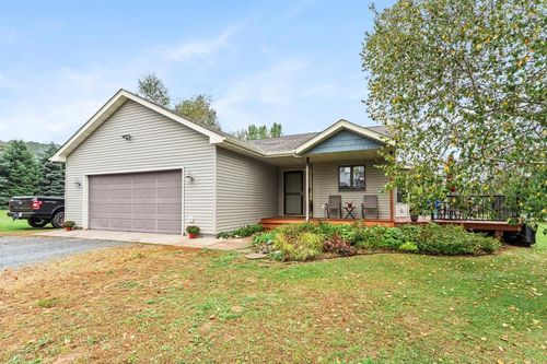 2199 88th Ave, Osceola, WI, 54020-4546 | Card Image