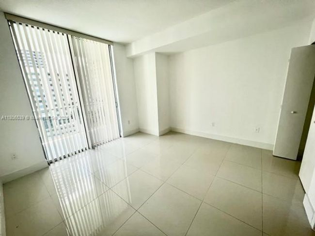 APT-1219 - 1111 Sw 1 St Ave, Condo with 2 bedrooms, 2 bathrooms and null parking in Miami FL | Image 4