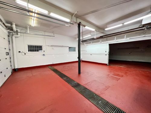 {{alt}} | Card Image