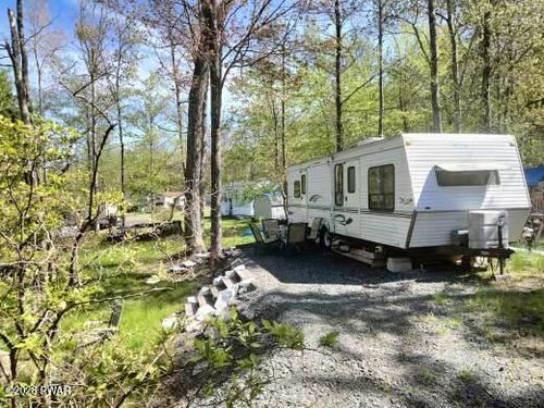 173 Deer Run, Milford, PA, 18337 | Card Image