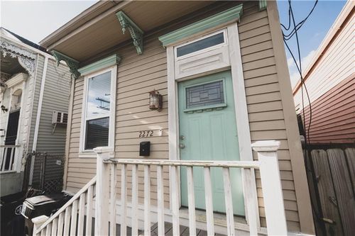 2272 N Robertson St, New Orleans, LA, 70117-8448 | Card Image