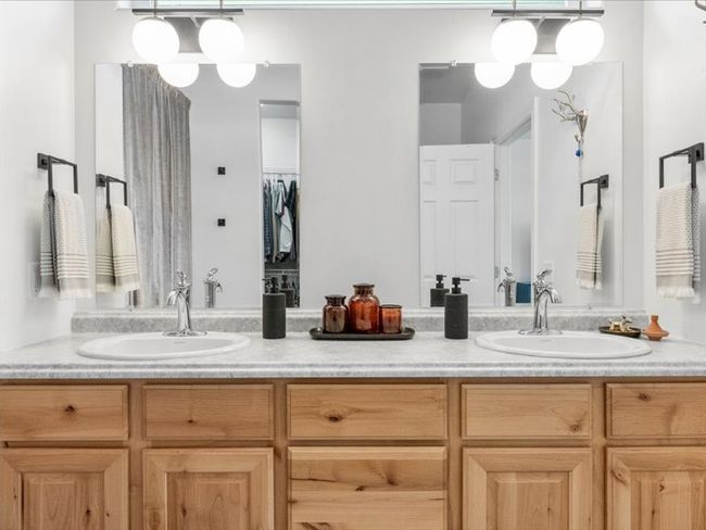 Full bath with double vanity | Image 11