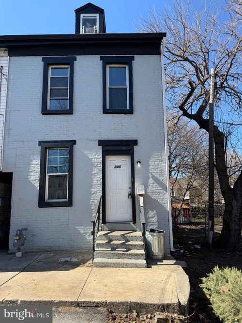245 Franklin Way, YORK, PA, 17403-1572 | Card Image