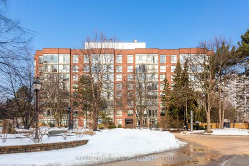 752-24 Southport Street, Toronto, ON, M6S4Z1 | Card Image