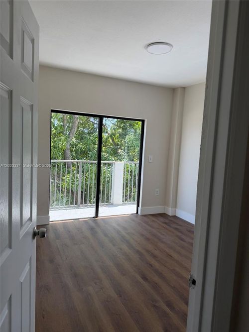 304-763 Sw 5th St, Miami, FL, 33130-2789 | Card Image